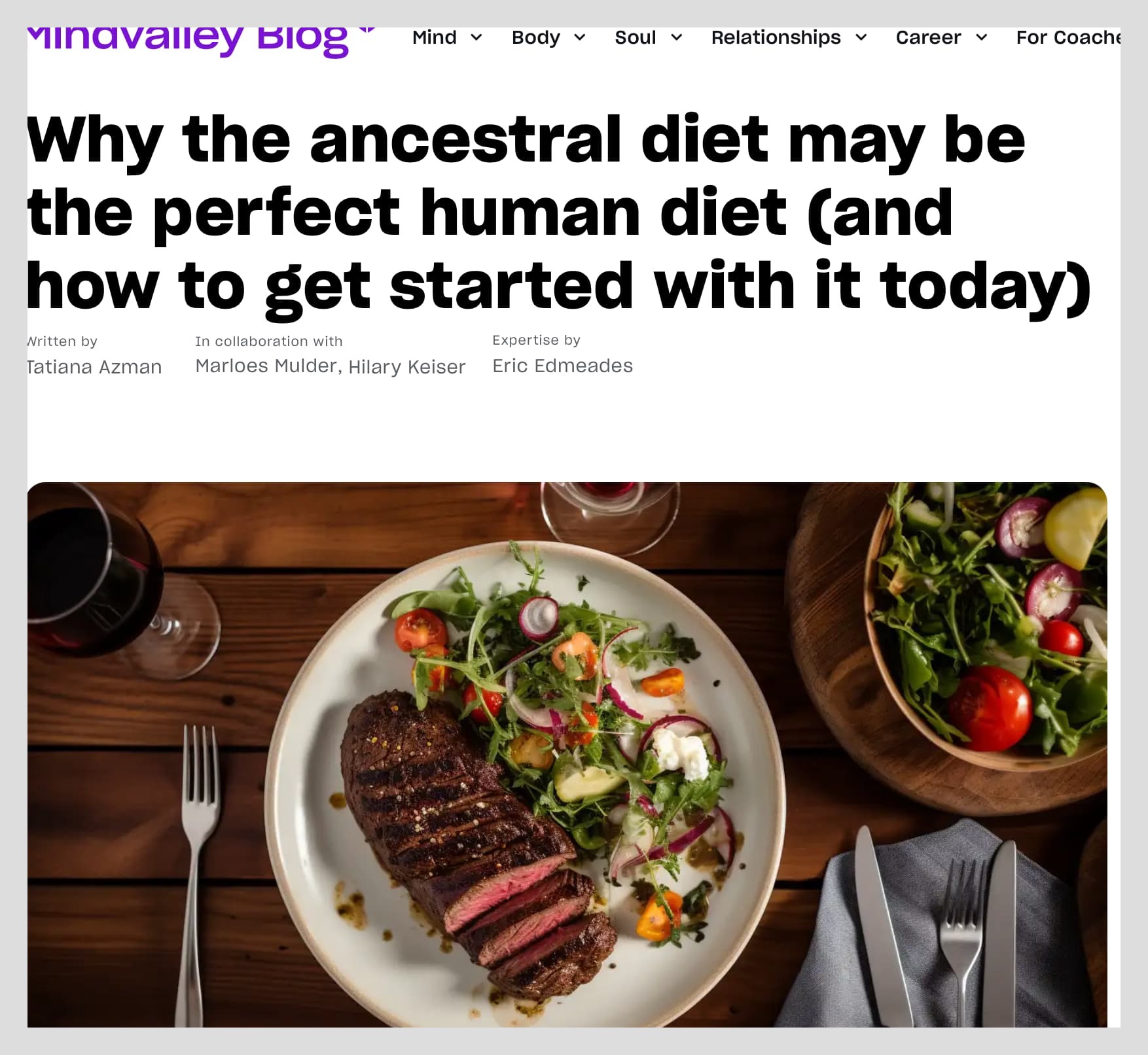 Mindvalley-blogpagina met titel over ancestraal dieet en bord steak met salade.